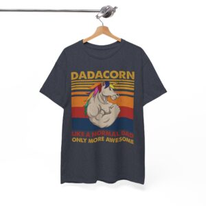 Dadacorn Awesome Dad Vintage Unicorn Gift for Father's Day T-Shirt